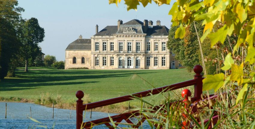 On remonte le temps! Visites costumées au Château d'Arcelot // Arceau (21)